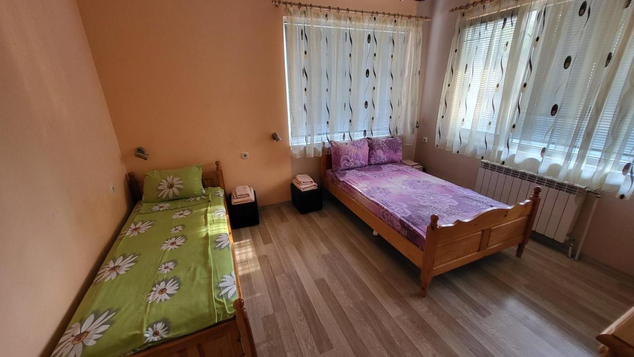 Апартамент За Гости " Александра" Sofia Ngoại thất bức ảnh